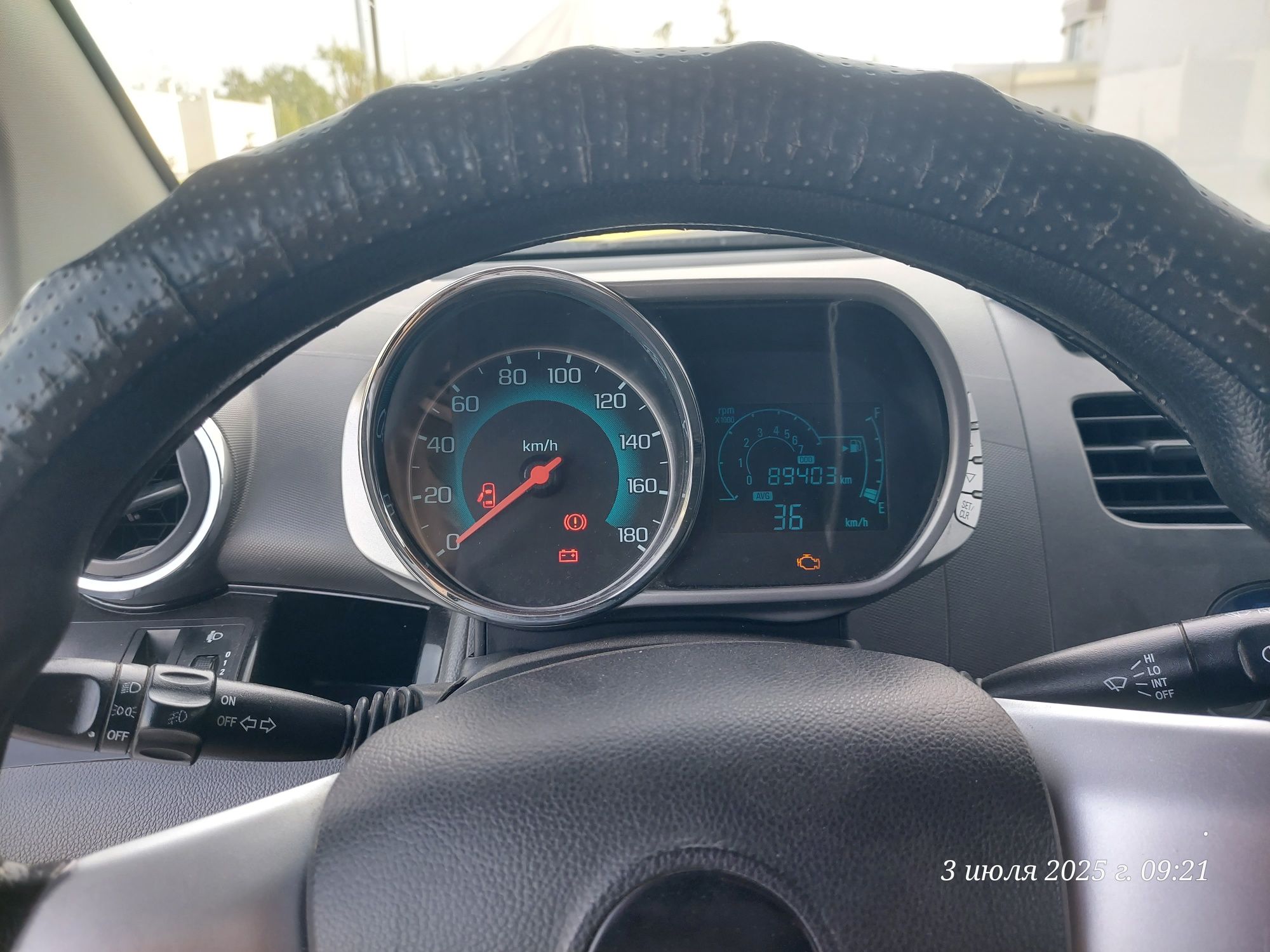 Автомобил спарк 2018
