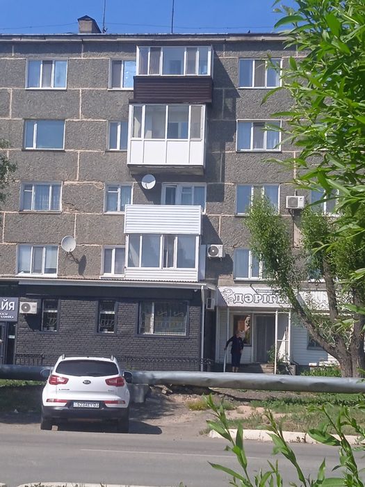 Продам,двухкомнатную квартиру,район вокзала