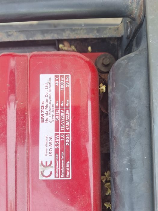 vând generator honda 7kwa original