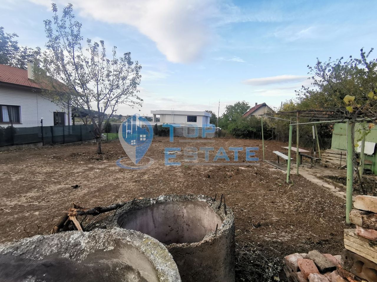 Продава се Парцел в с. Арбанаси, Област Велико Търново - 950 кв.м за 33 €/кв.м - Снимка #3