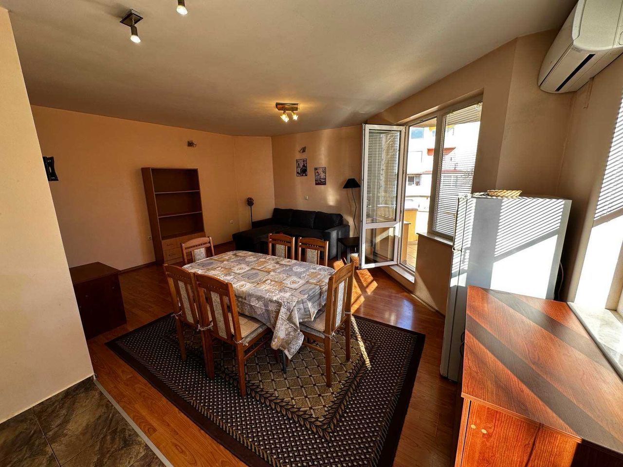 Дава се под наем Тристаен апартамент в Варна, Генералите - 90 кв.м за 561 € - Снимка #4
