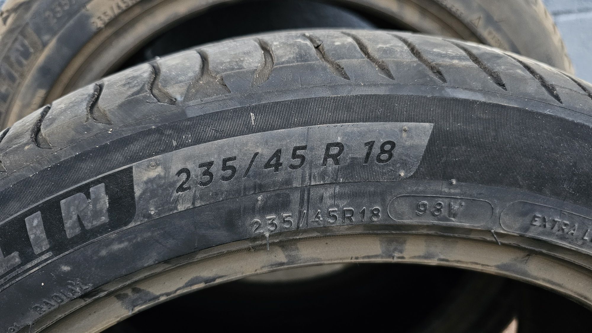 Michelin 235/45/r18