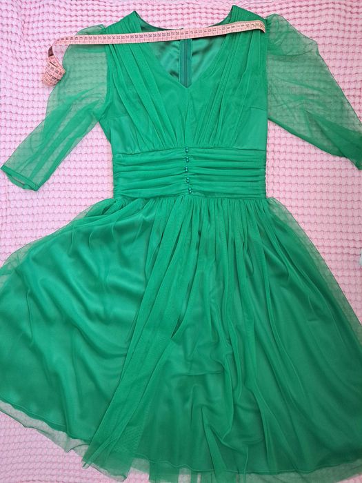 Vand rochie de ocazie noua