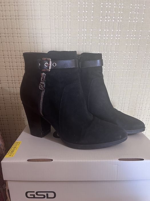 Ботильоны Guess, 38 размер