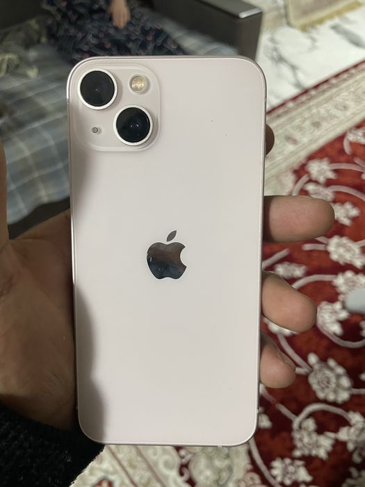 Продам айфон 13 идеал