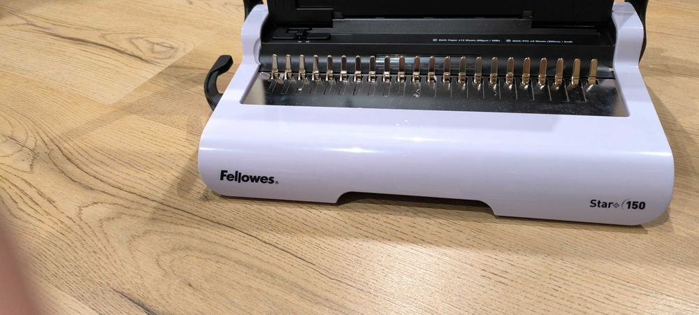 Fellowes Машина за подвързване със спирала