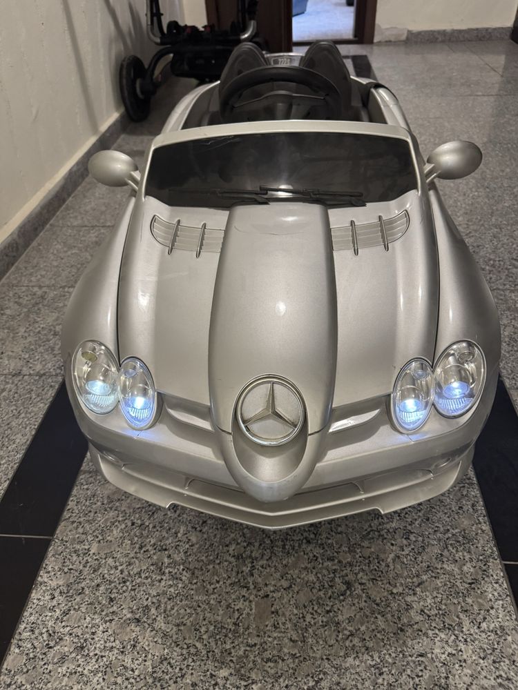 Акумулаторна количка Mercedes