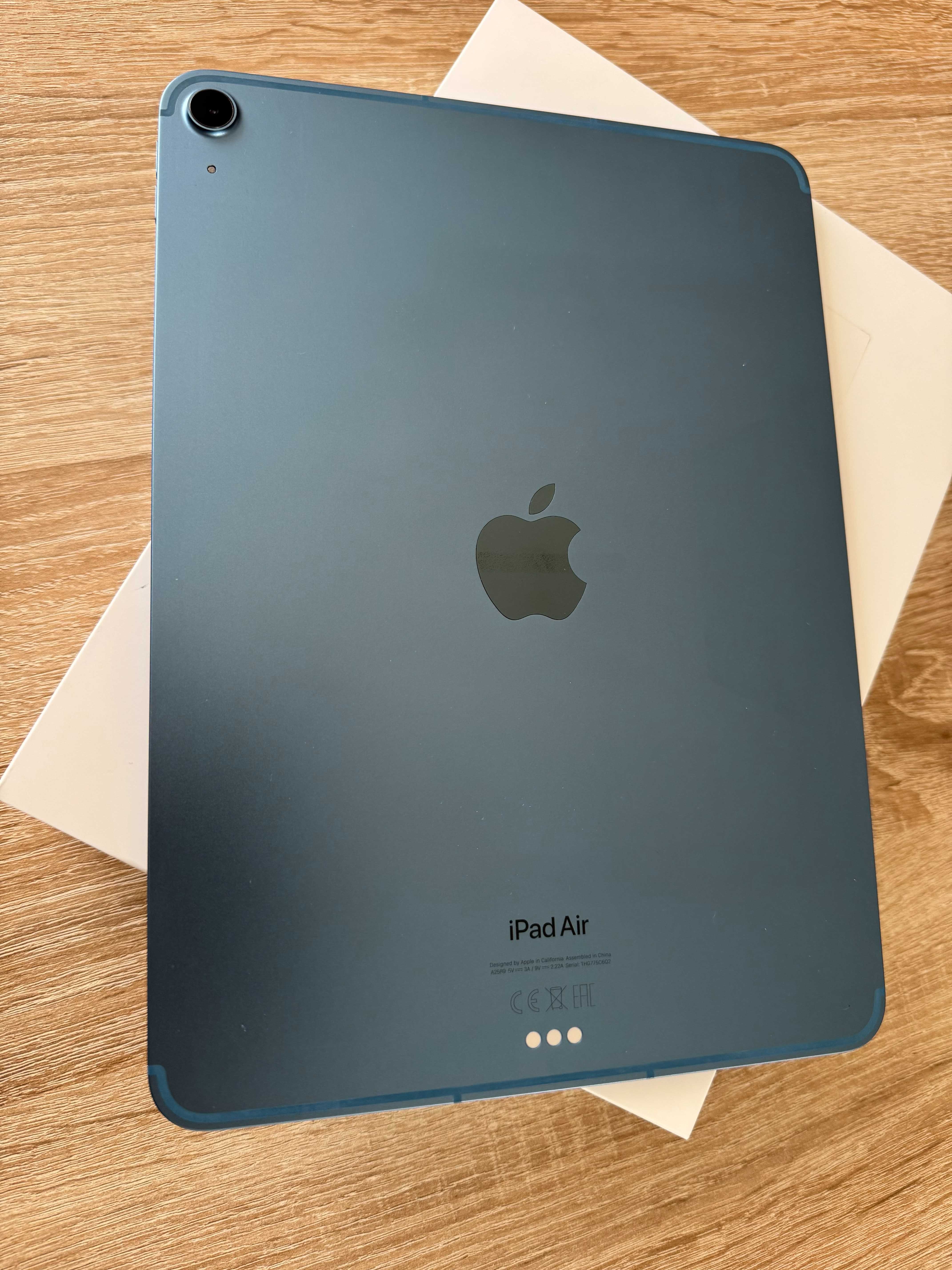 Ipad Air 5th generation Cellular + apple pencil