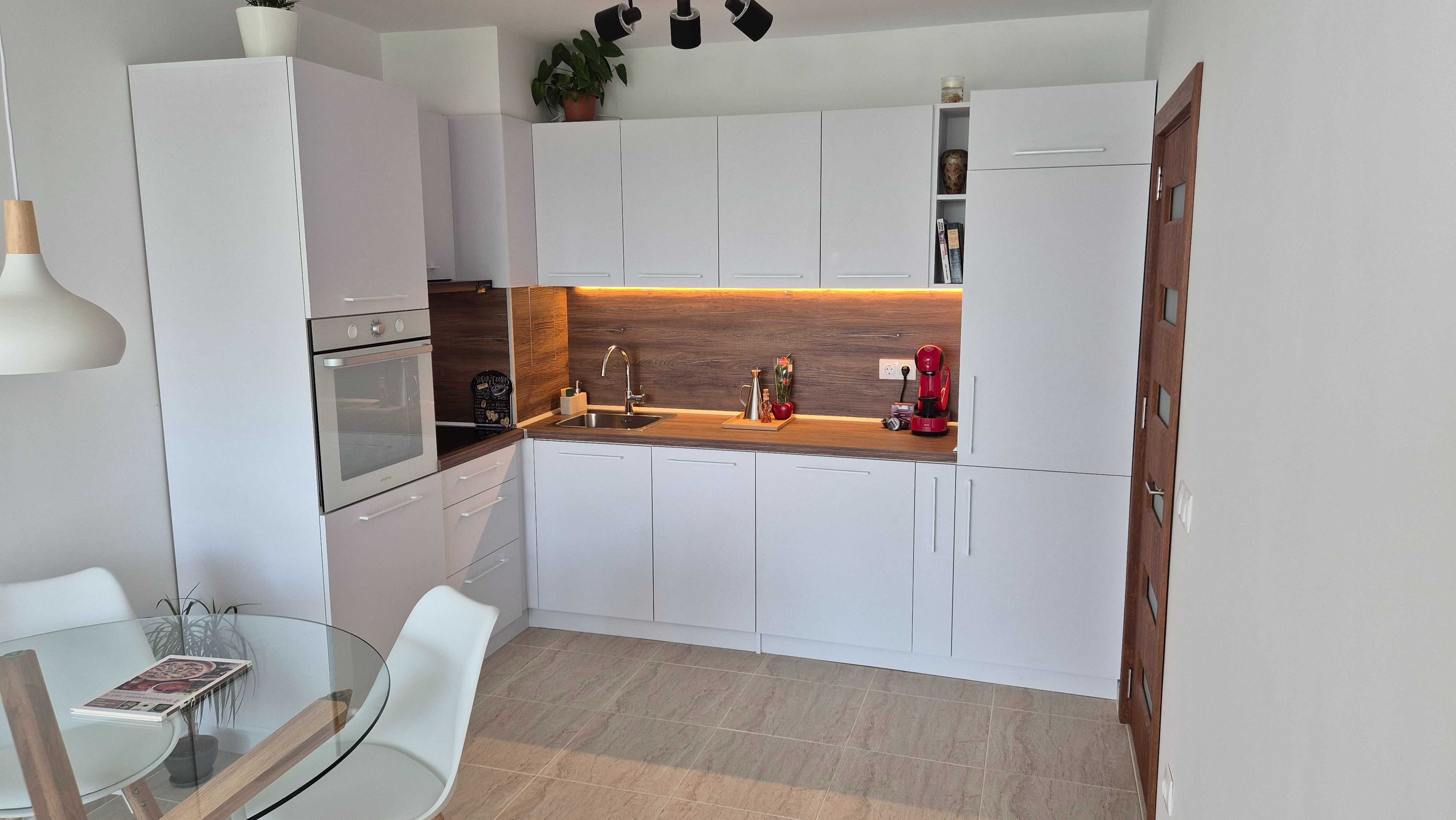 Продава нов двустаен Връбница 1, тухла, лукс