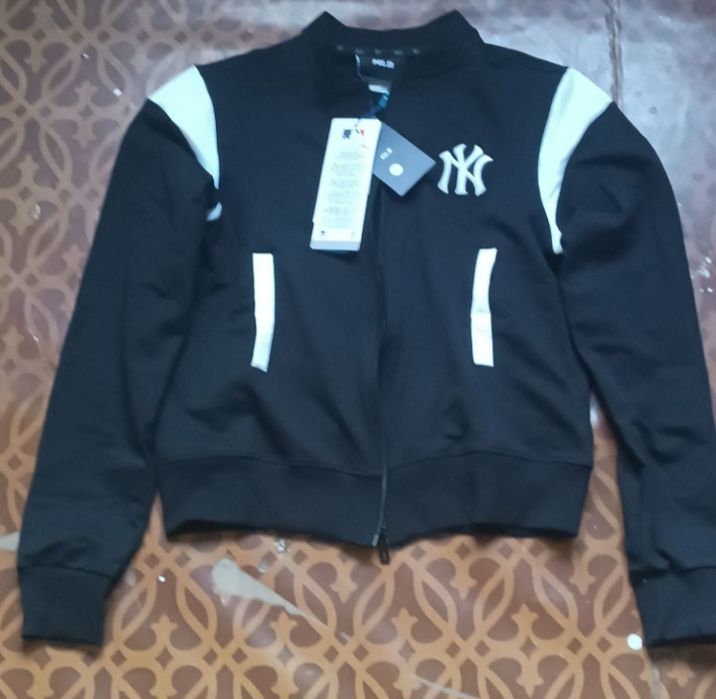 Спортивная одежда для Вас .