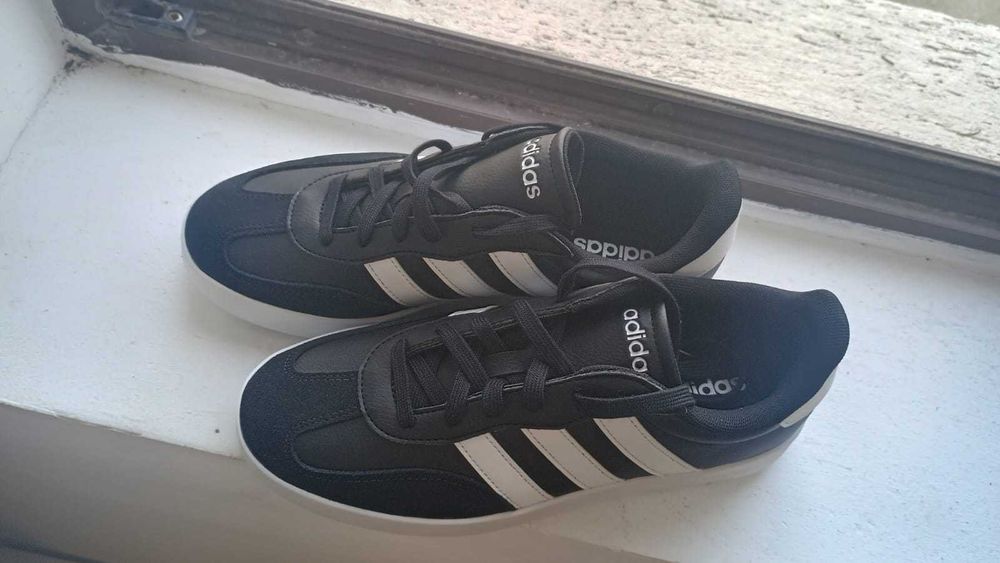 Adidasi ADIDAS Nr 42