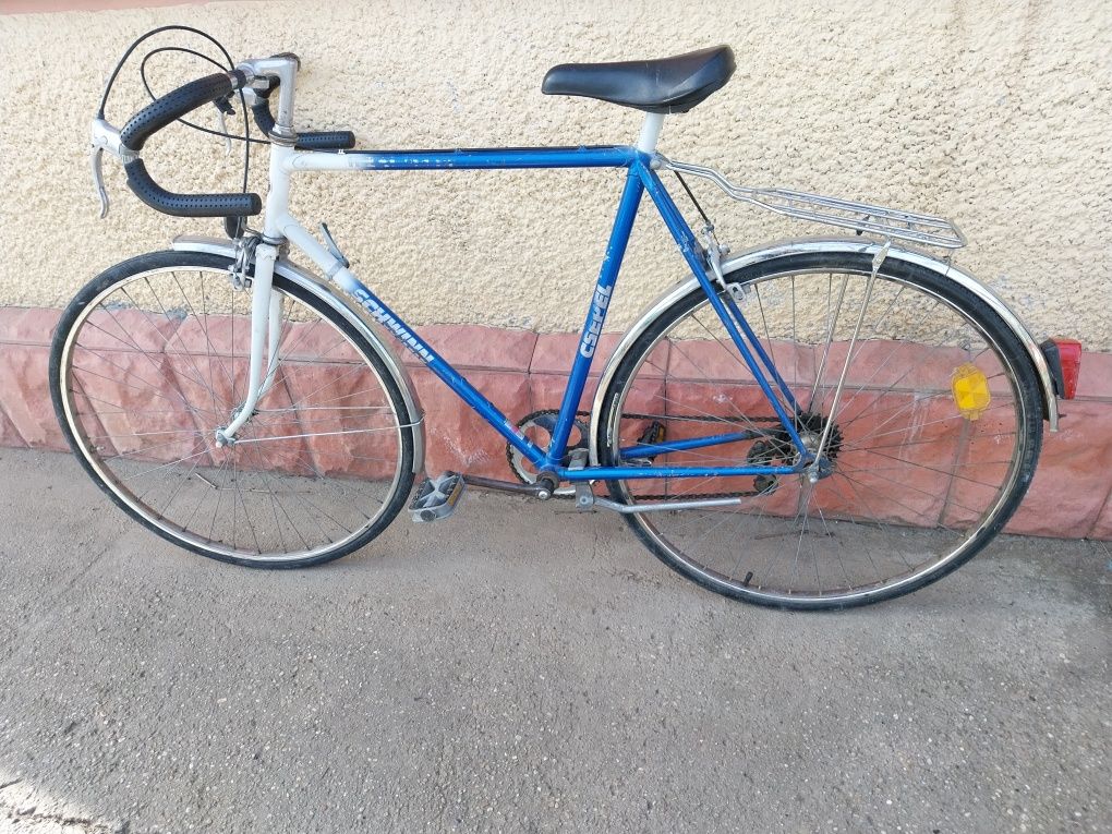 Bicicleta semicursiera în stare foarte bună,  perfect funcțională