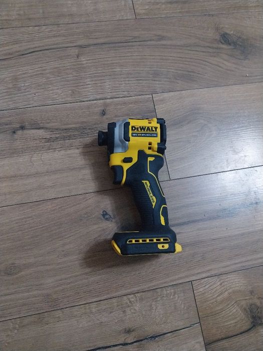 Bormasina impact dcf850