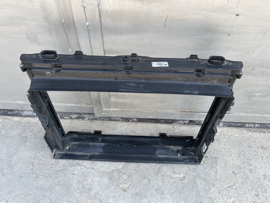 Корпус радиаторов на BMW E60 БМВ Е60