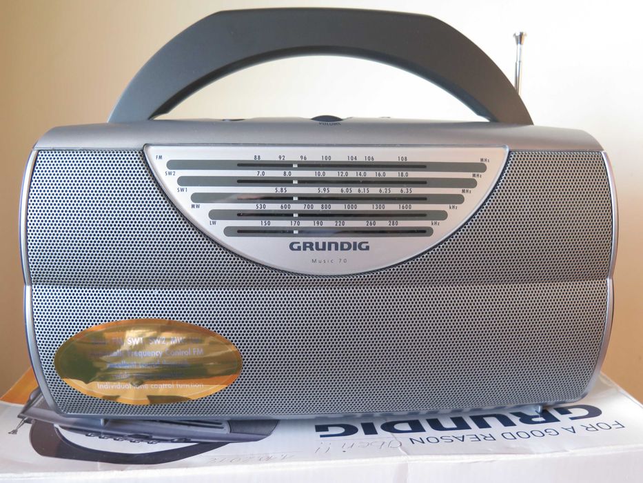 Ново-GRUNDIG,music 70 ,радио,2012год