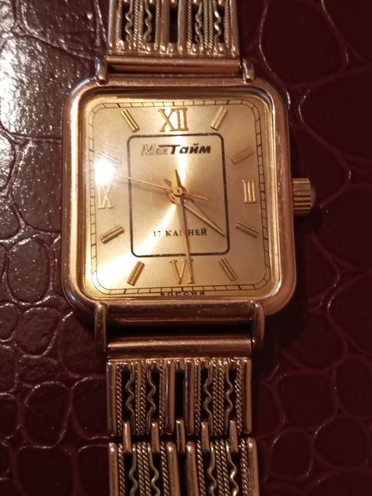 Золотые часы с браслетом «МакТайм»