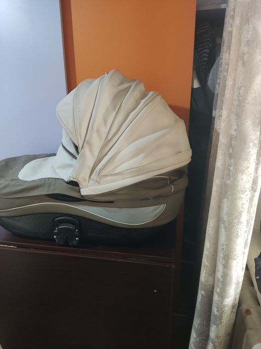 Продаю коляску .