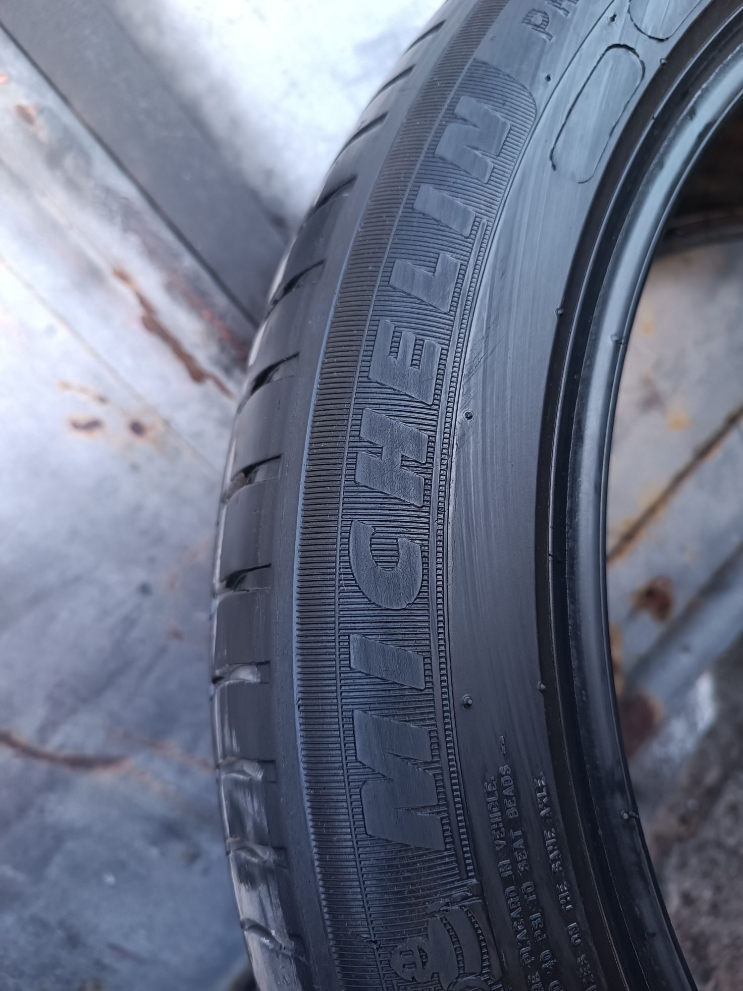 225/45/17 Michelin