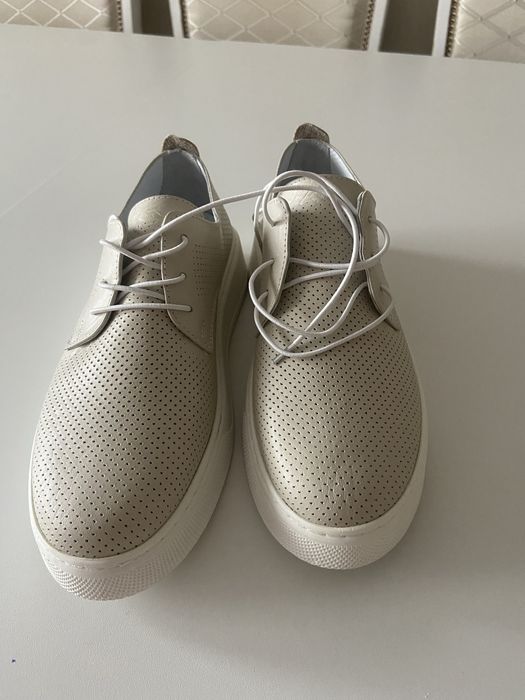 Турция, Продам кроссовки, кожа натуральная новый