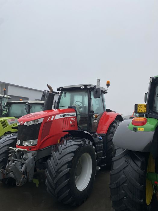 Tractor Massey Ferguson 7724