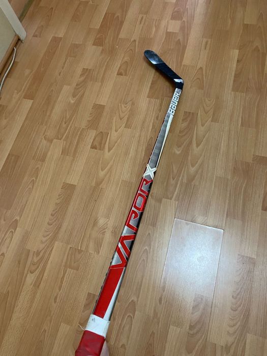 Прдам 2 клюшки