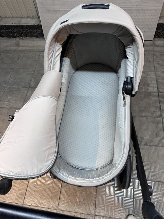 Продам детскую коляску Коляска Anex M-Type Shell