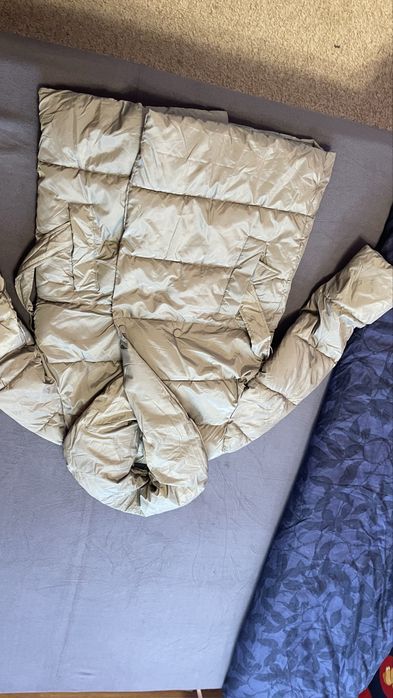 Geaca noua fara eticheta