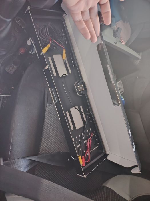 Vând camera mașalier full hd