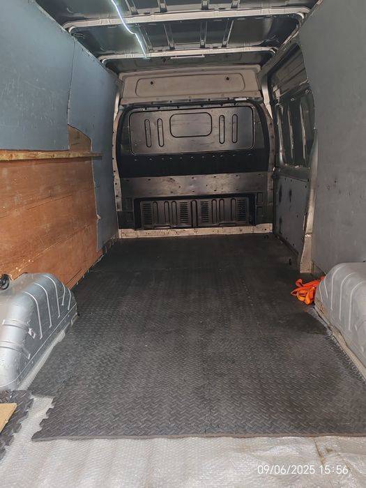 Ford Transit 2009 – Autoutilitară în stare foarte bună