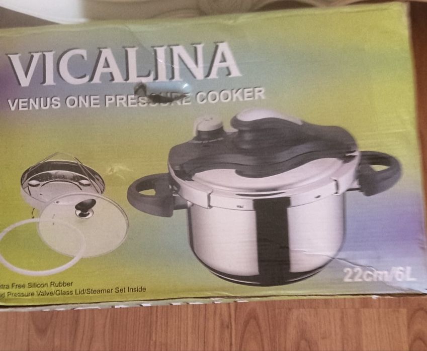 Срочно продам Vicalina скороварка оригинал. Самовывоз.