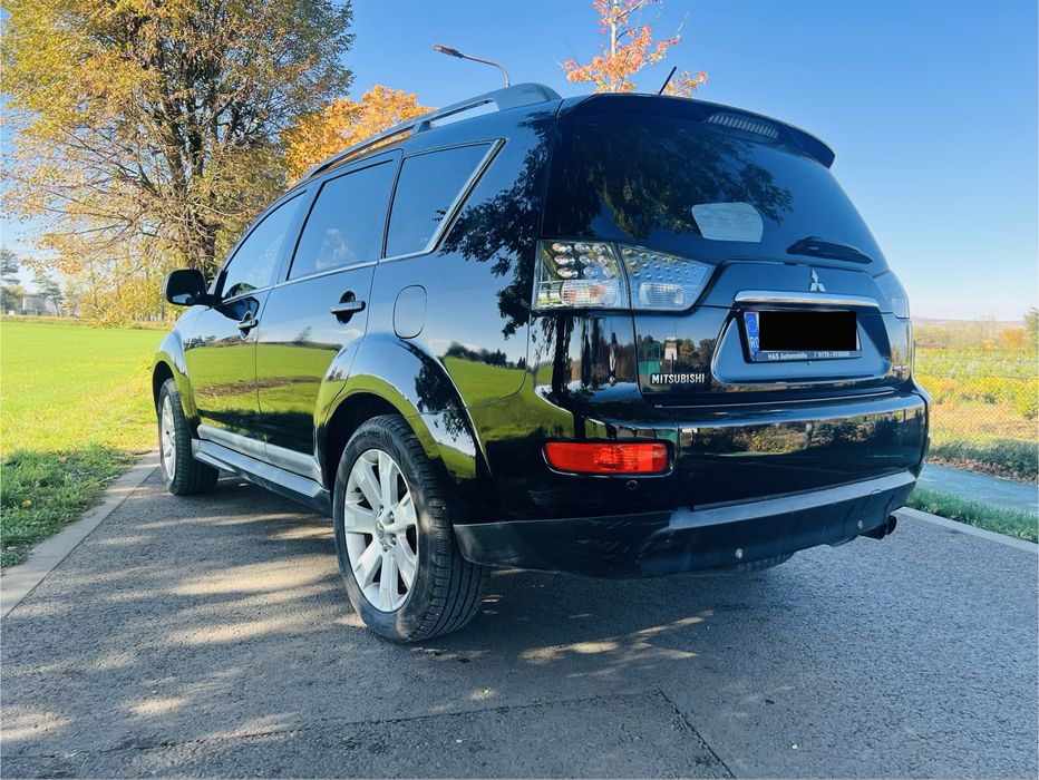 Mitsubishi Outlander 7locuri 2.0D 2009 4X4 Oferta pana 26.11!!!