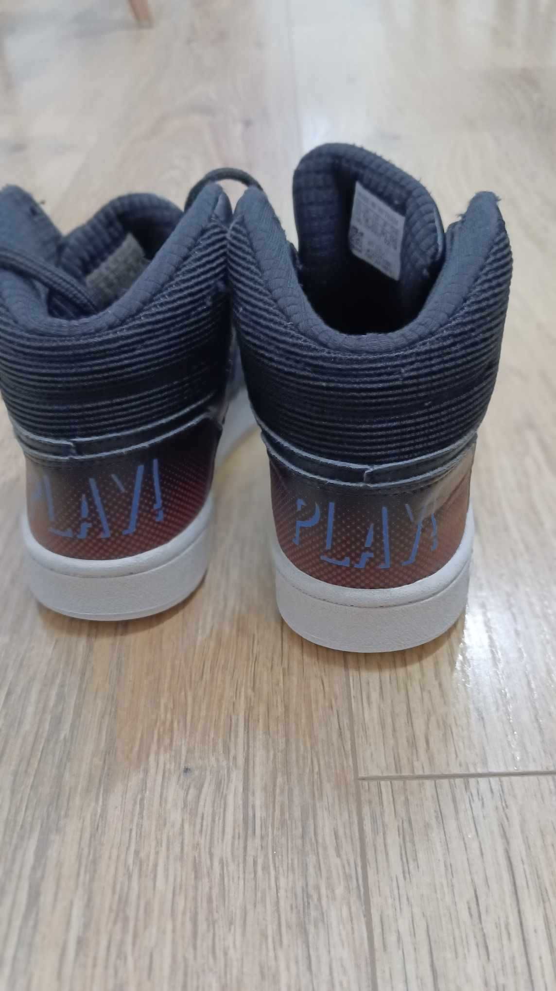 Маратонки Adidas