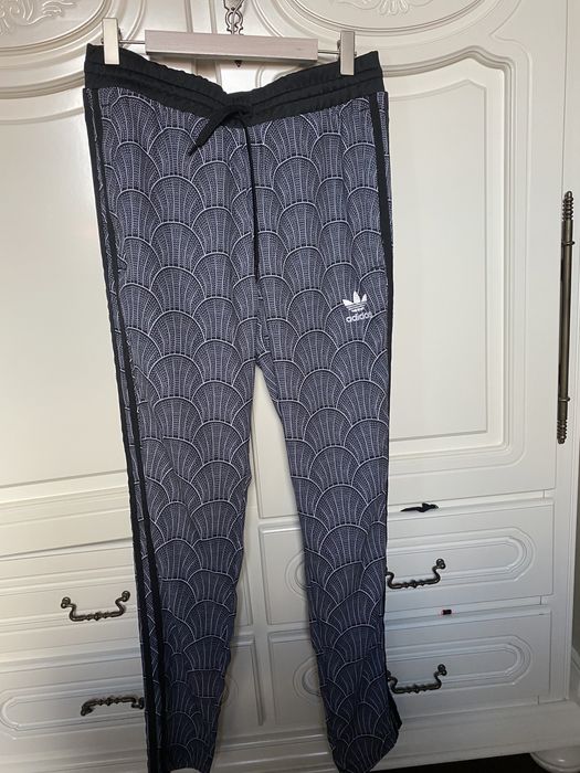 Pantaloni trening Adidas Noi marimea S