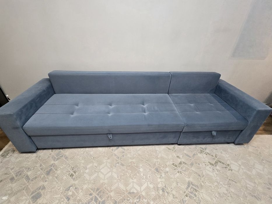 Продам диван трансформер 280 см в длину