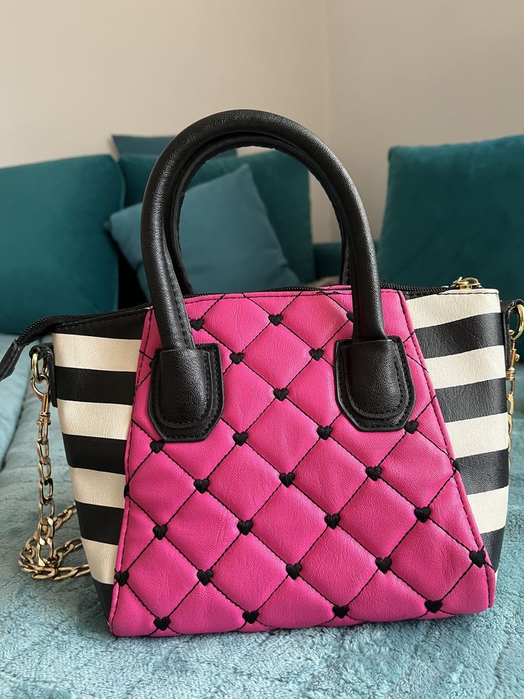 Чанта Luv Betsey