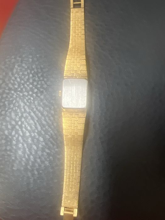 Vand/schimb Tissot dama placat aur, mecanic cu ceas barbatesc