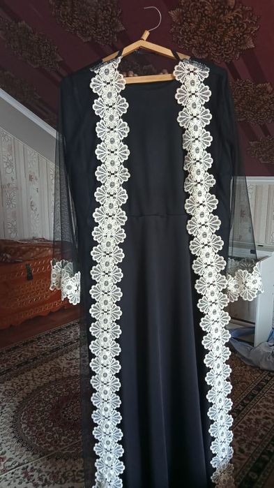 Продам платие вечерние