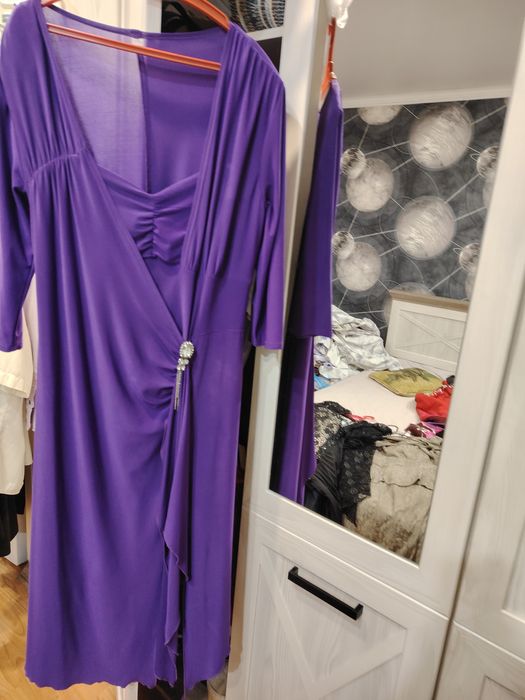 Продам платья б(у, размер 48,50,52