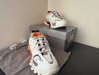Balenciaga track