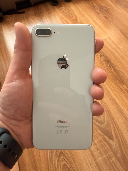 Iphone 8 plus impecabil
