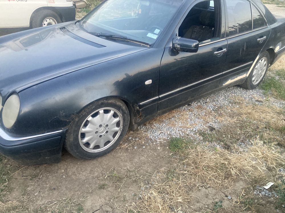 Мерцедес w210