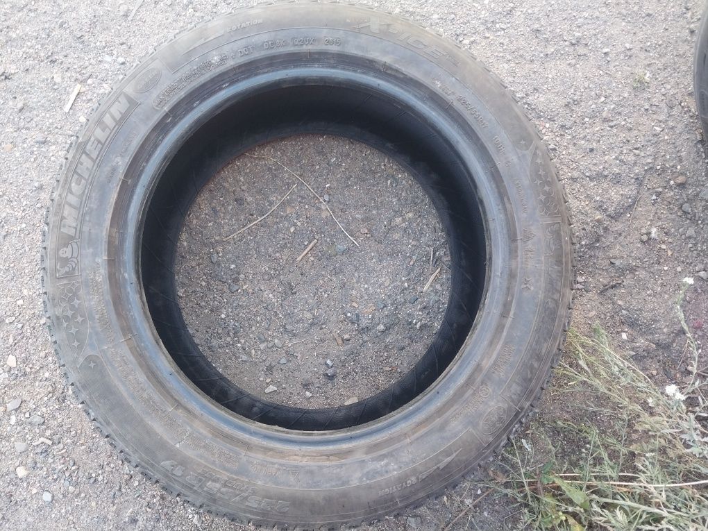 4 шины Michlen 225 55 R17. С небольшим пробегом.