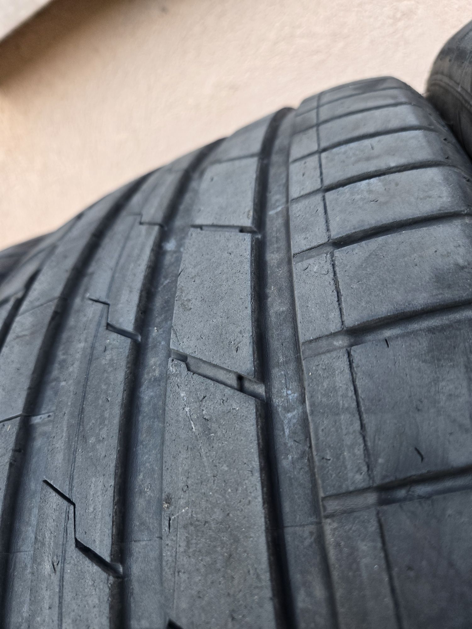 Летни гуми HANKOOK Ventus S1 evo 275/35/21, DOT0122