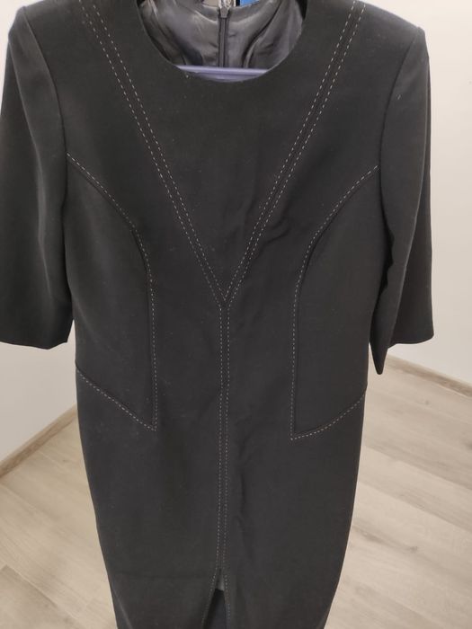 Платье повседневная, чёрное, с вышивкой