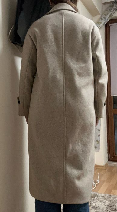 Бежово палто Zara XS