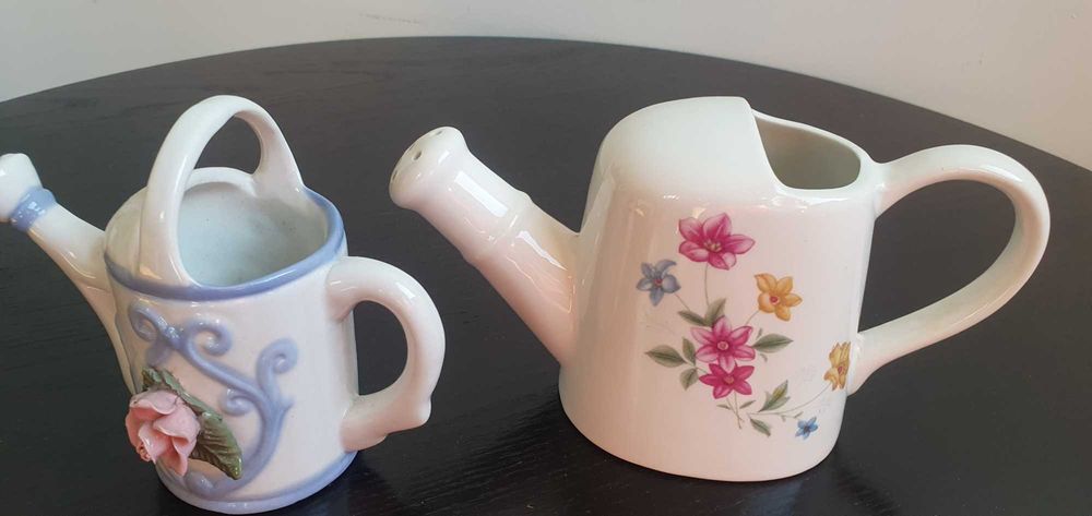 Stropitori Miniaturi, pereche de stropitori portelan, vase flori