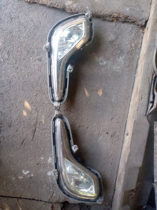 Продам противотуманки