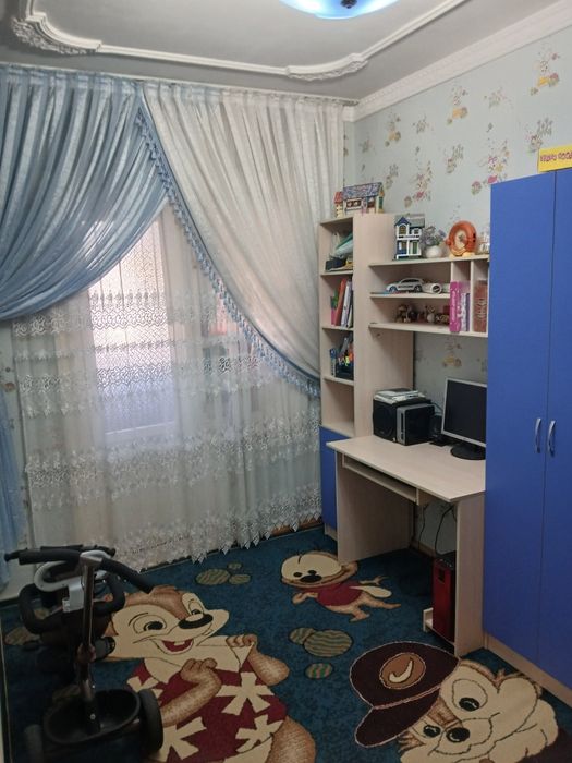 Продается Нукус 23м.р 4- комнатная квартира, своя