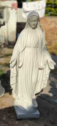 Градинска бетонна  фигура Дева Мария