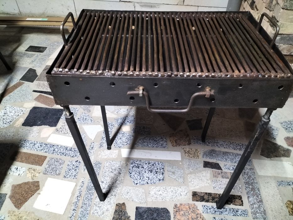 Grătar din fier pt gradina